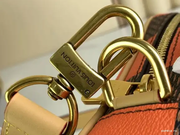 WIS VUITTON Messenger-24*24*8CM Chess LOUIS 0525